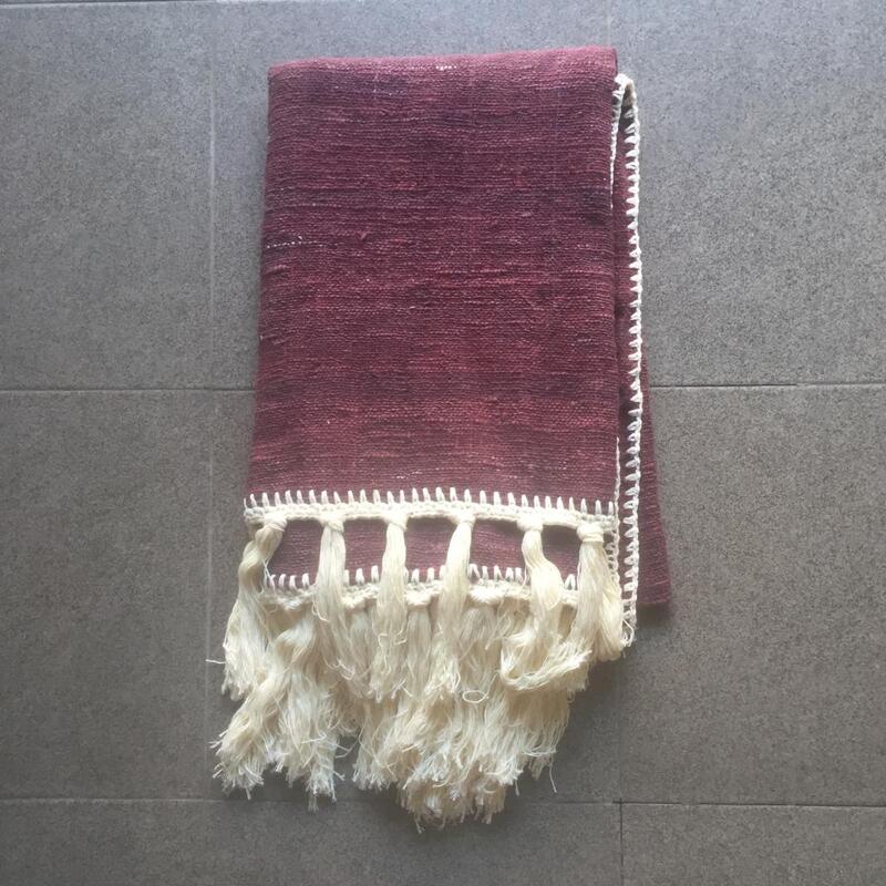 TUMANGGAL MERAH RUMBAI CREAM